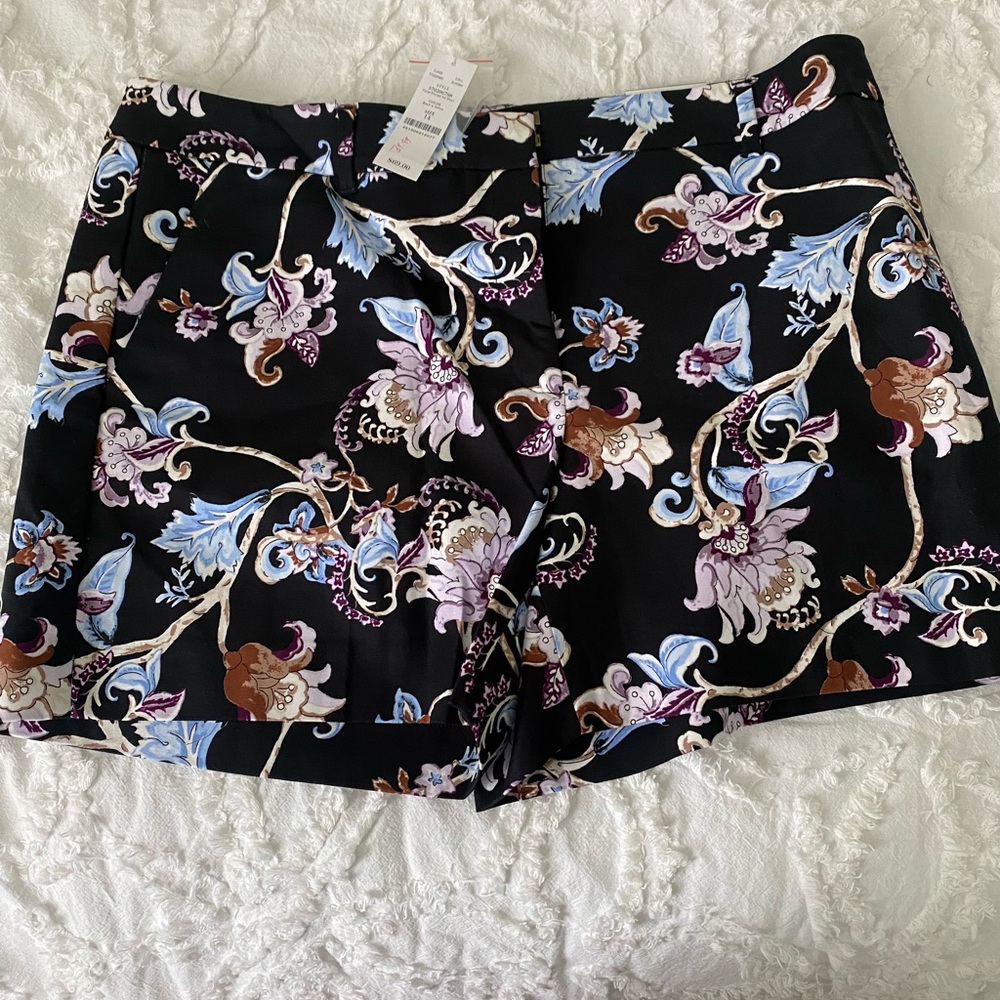 White House black market shorts